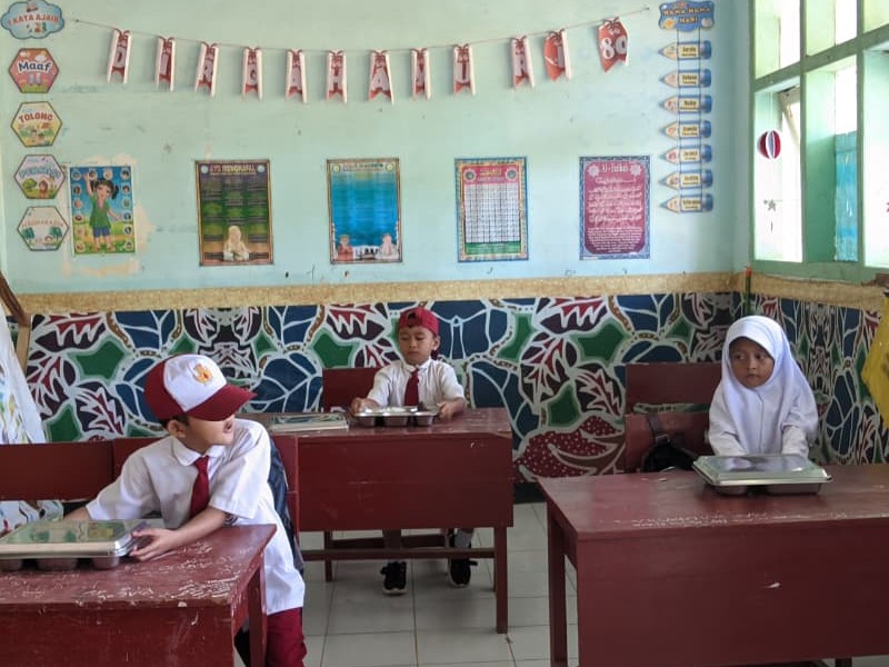 PEMBERIAN MAKAN BERGIZI GRATIS (MBG)