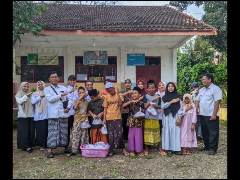 BERBAGI TAKJIL SDN 4 GUNUNG MALANG