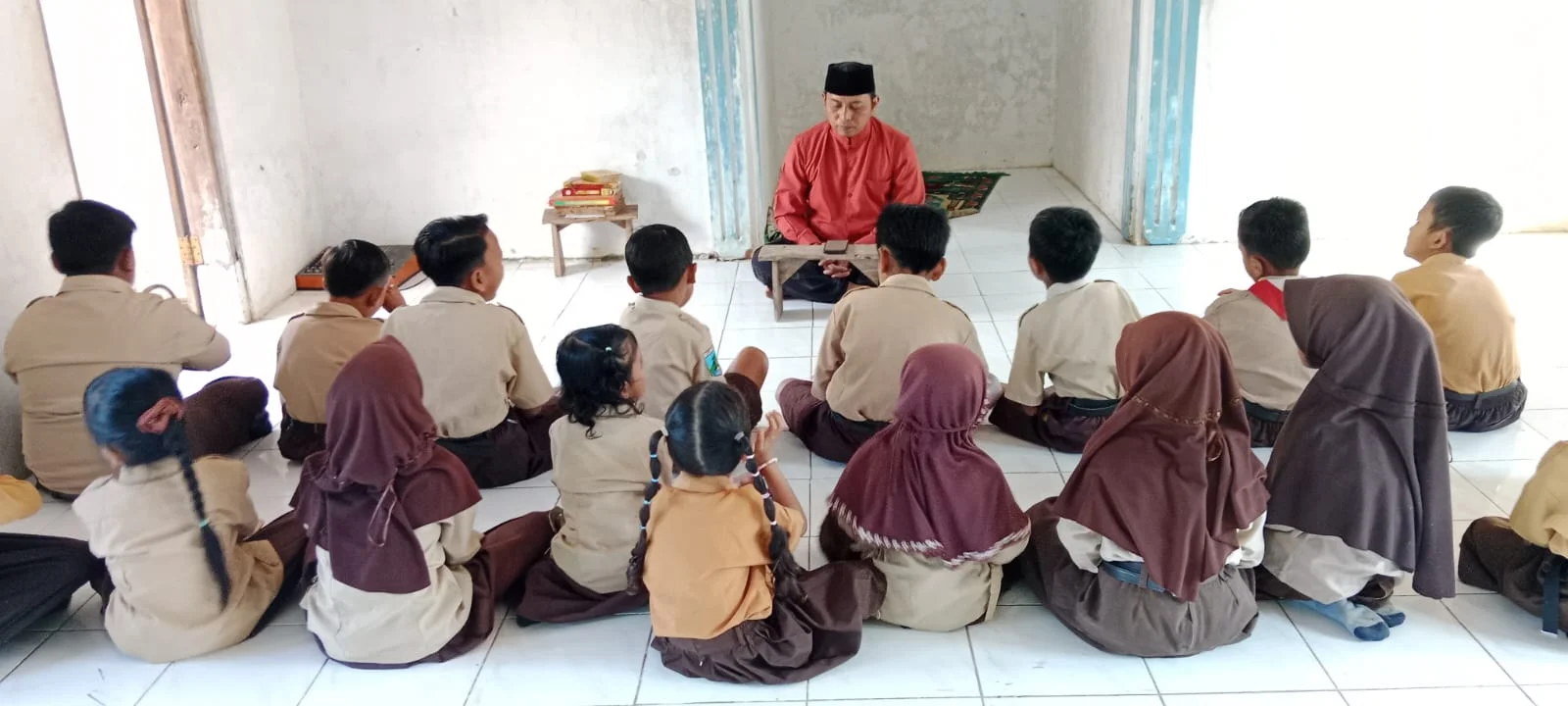 PELAKSANAAN ISTIQOSAH DI SD NEGERI 4 GUNUNG MALANG